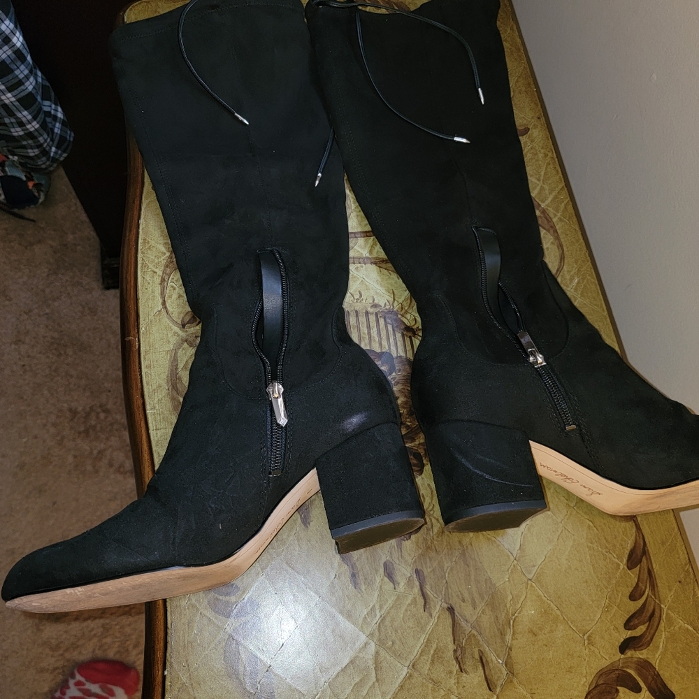 SAM EDELMAN BLACK SUEDE BOOTS. SIZE 8